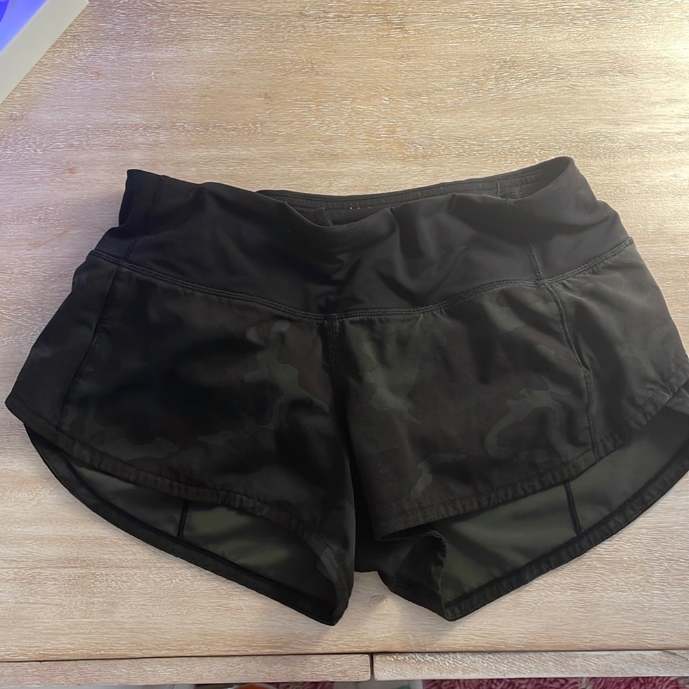 I am selling Lululemon speed up shorts!!